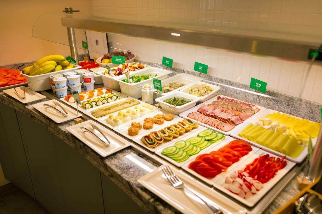 Hampton By Hilton Bialystok Hotel Restaurant photo