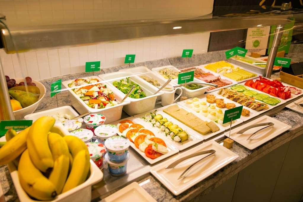 Hampton By Hilton Bialystok Hotel Restaurant photo
