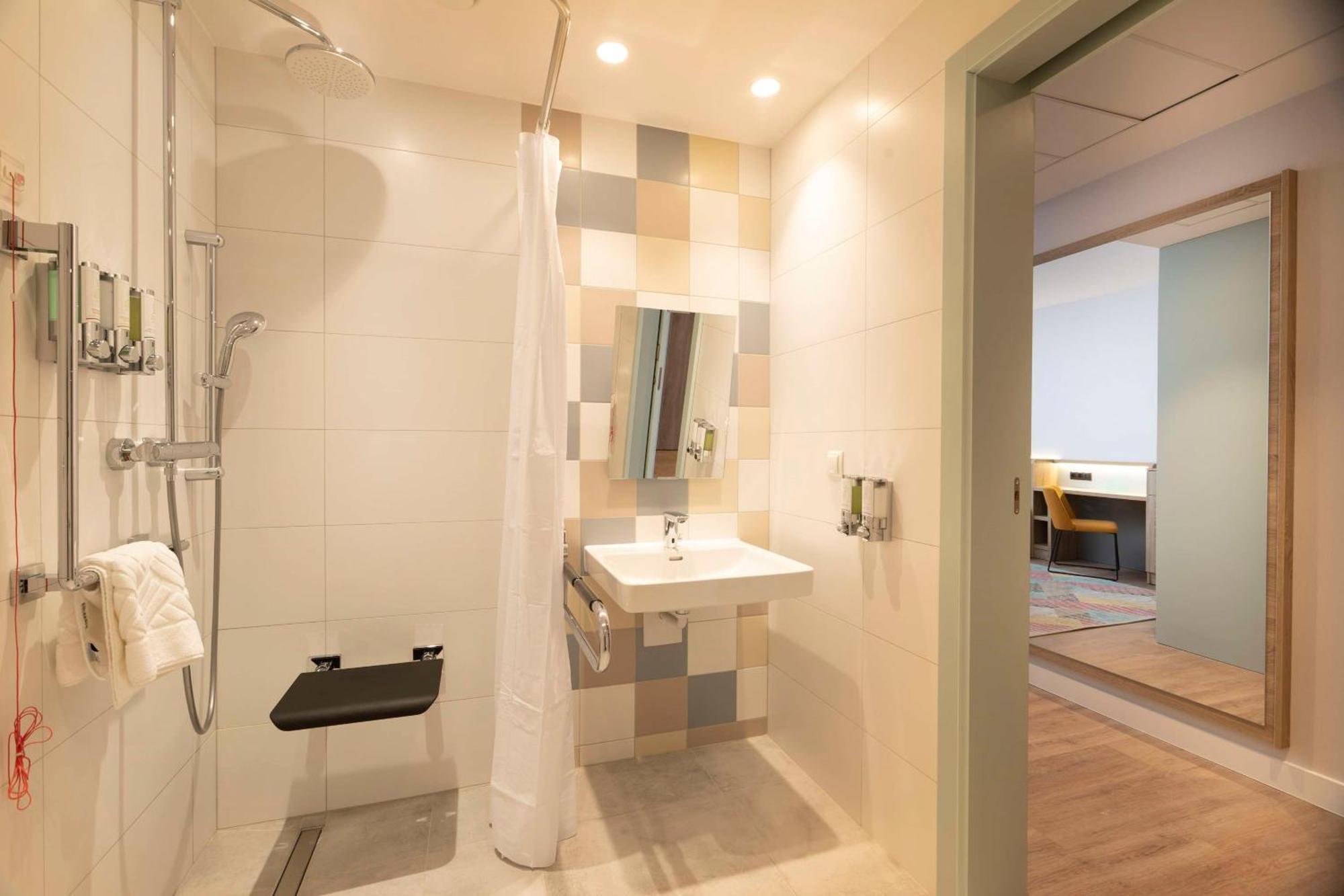 Hampton By Hilton Bialystok Hotel Exterior photo